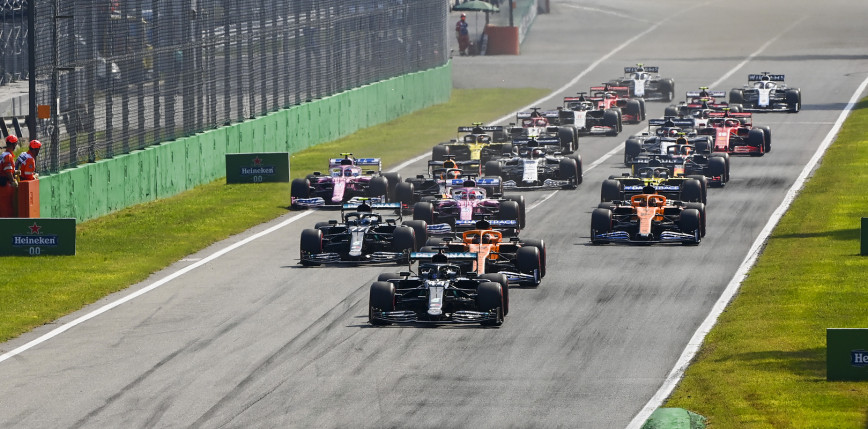 Formuła 1: Verstappen z pole position, fatalny start Hamiltona