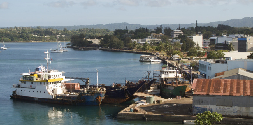 Vanuatu: wprowadzono zakaz podróżowania po odnalezieniu ciała osoby chorej na COVID-19