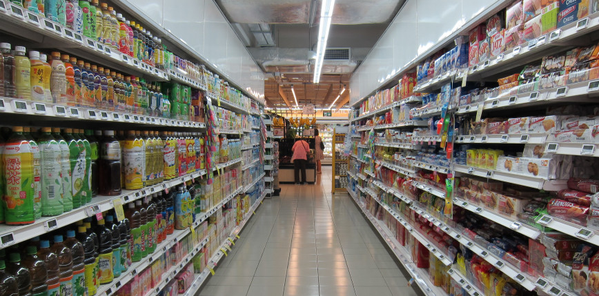 Londyn: mężczyzna oskarżony o wstrzykiwanie krwi do produktów spożywczych