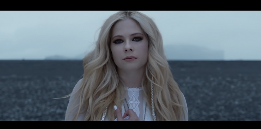 Avril Lavigne planuje filmową adaptację historii z utworu "Sk8r Boi"