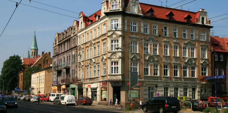 Chorzów: 66-latka ugodziła nożem byłego męża