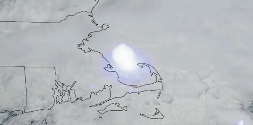 Potężny huk i jasna kula ognia na niebie. Meteor nad Ameryką