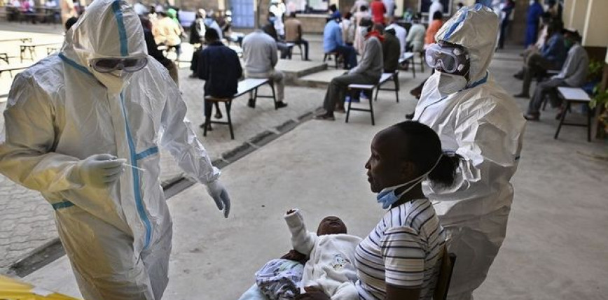 Nowy szczep SARS-CoV-2 w Afryce i niedobór szczepionek, aby z nim walczyć