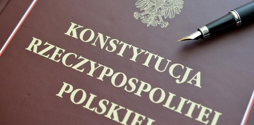 Masowe wypisywanie się Polaków z PPK. Rząd planuje zmiany w konstytucji?