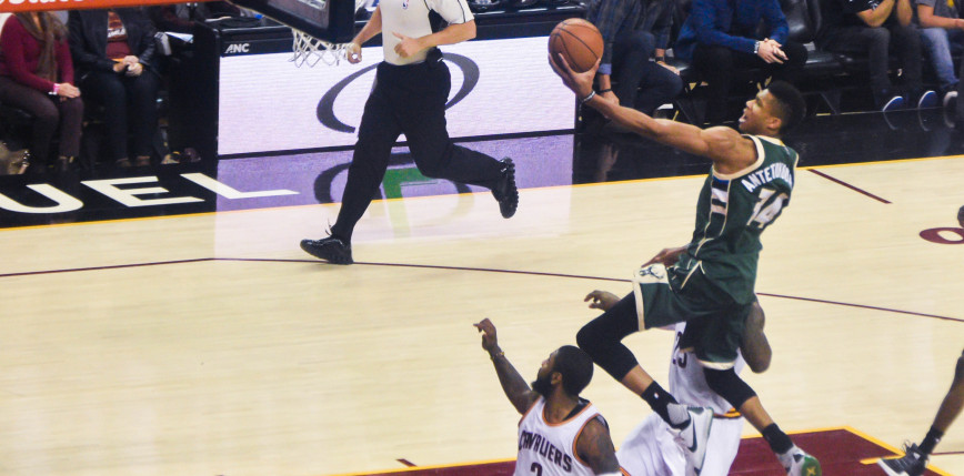 NBA: zwycięstwo Bucks po niesamowitym meczu Giannisa Antetokounmpo