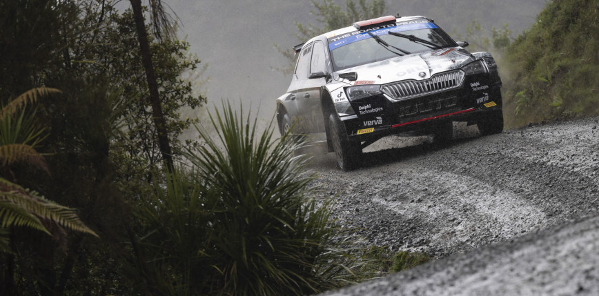 WRC: Rovanpera obejmuje prowadzenie w Nowej Zelandii i zmierza po mistrzowski tytuł