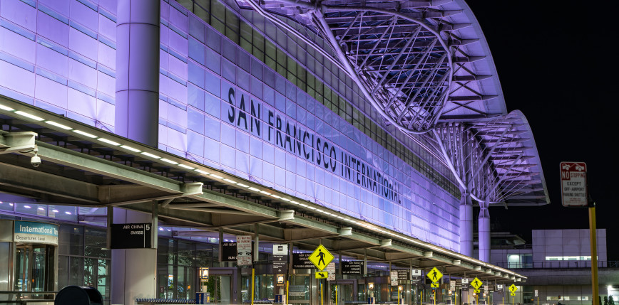 San Francisco: pracownik lotniska został pchnięty nożem