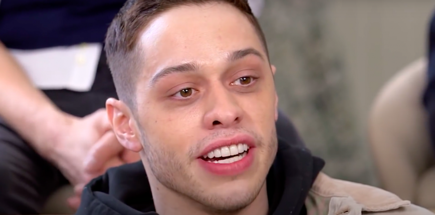 Pete Davidson jako on sam w nowym serialu komediowym