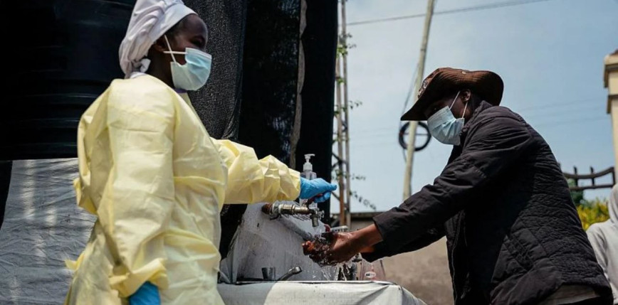Ponad 100 ofiar Eboli w DR Konga. WHO alarmuje, USA wprowadzają ograniczenia