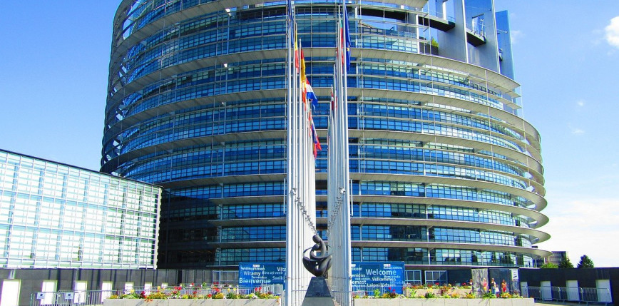 Pieniądze za praworządność były błędem? Parlament Europejski zapowiada zmiany