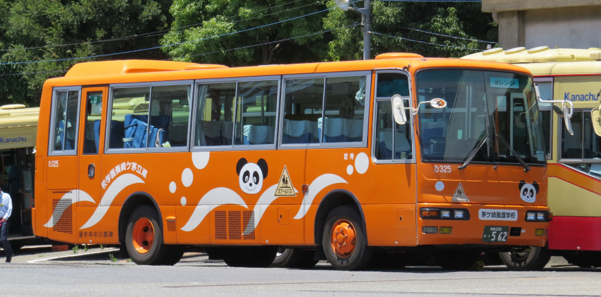 Japonia: 5-latek zmarł po kilku godzinach zamknięcia w autobusie