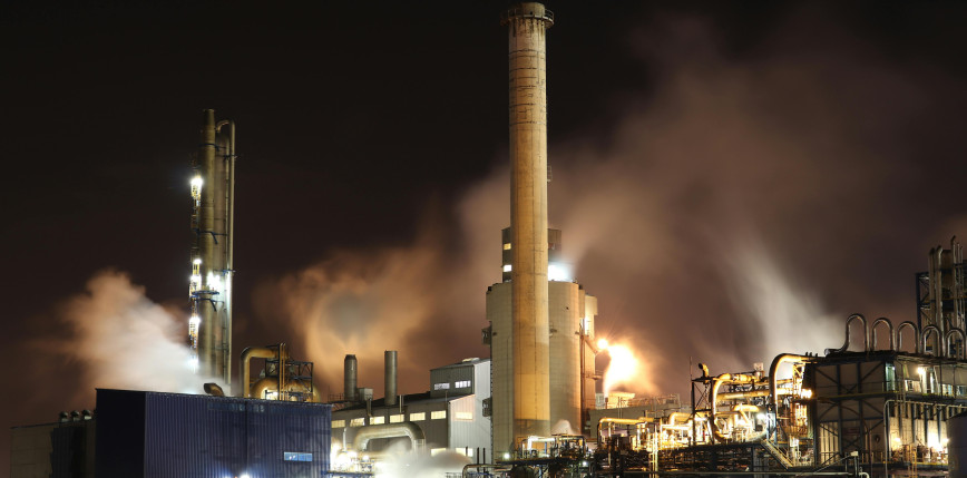 Tani import z Chin niszczy europejski przemysł chemiczny