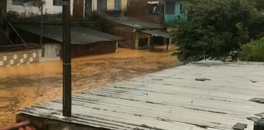 Brazylia: osunięcia ziemi spowodowane opadami deszczu. Nie żyją co najmniej 84 osoby