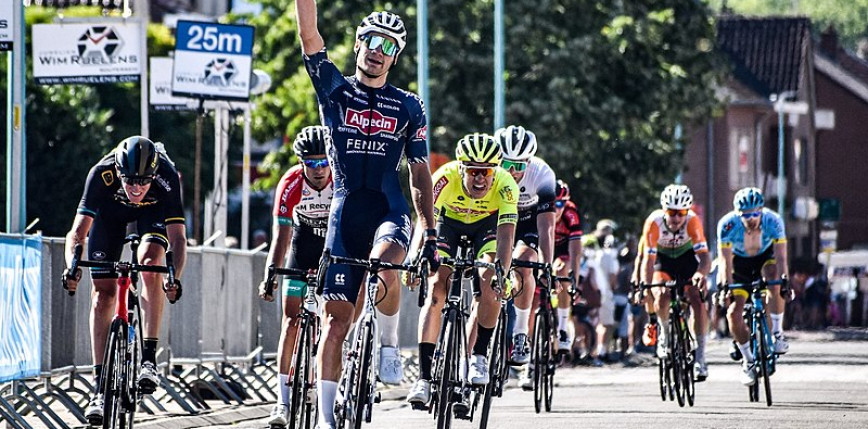 La Vuelta a Espana: wygrana Grovesa; wyścig dla Kussa
