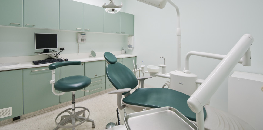 USA: kobieta podejrzana o wyrwanie pacjentowi 13 zębów