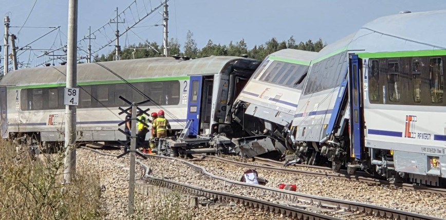 Pociąg Intercity uderzył w ciężarówkę. 20 osób poszkodowanych, cztery są ciężko ranne