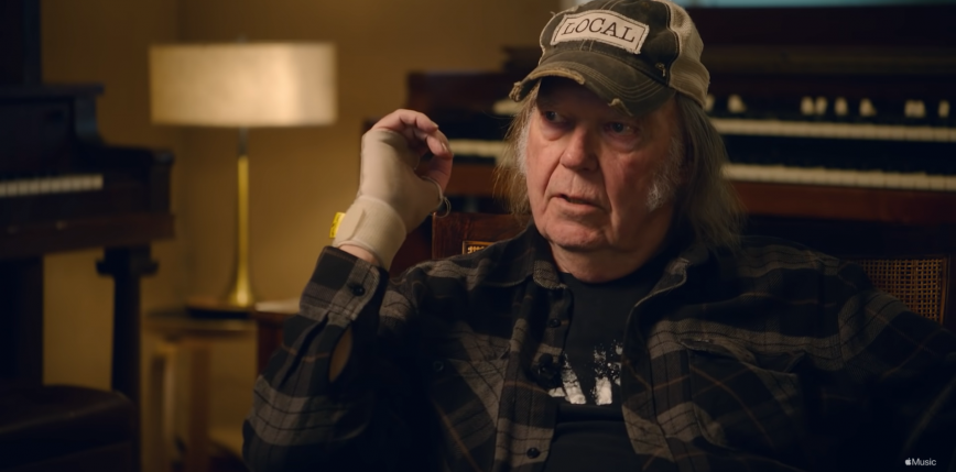 Neil Young i inni artyści wycofują swoją muzykę ze Spotify