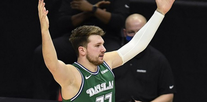 NBA: Mavs pokonali Wizards, triple-double Doncicia