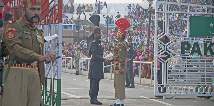 Indie i Pakistan zgodziły się na przestrzeganie zawieszenia broni w Kaszmirze
