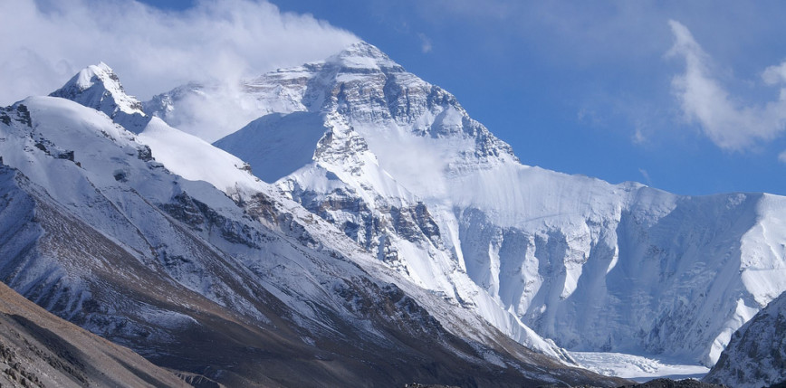 Nepal: 3 francuskich alpinistów zaginęło w trakcie wspinaczki na Mingbo Eiger [AKTUALIZACJA]
