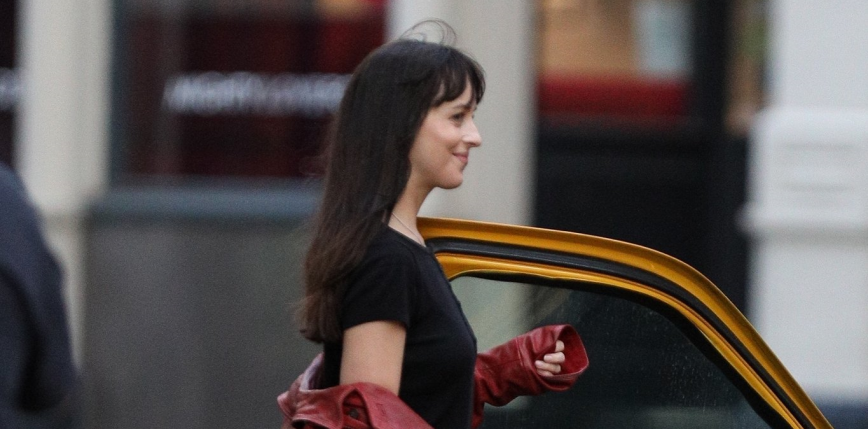 Dakota Johnson i Adam Scott na nowych zdjęciach z planu „Madame Web”