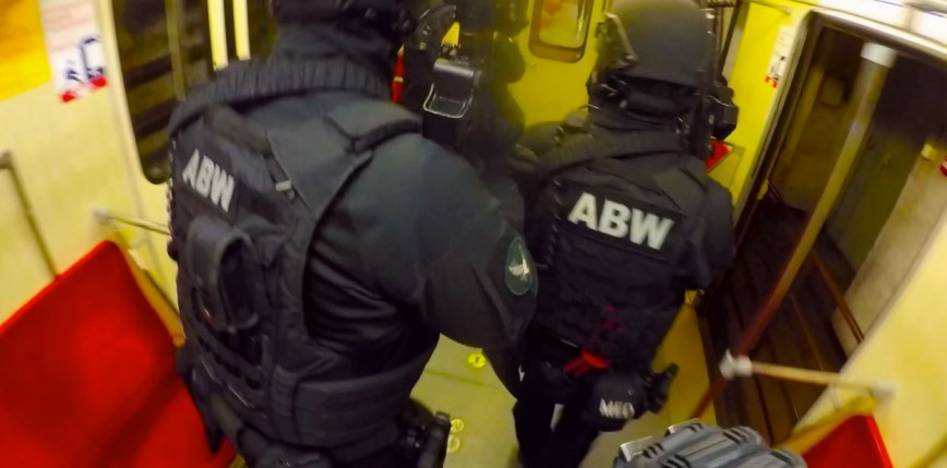 ABW zatrzymało 17-latka z Ukrainy. Zarzuty dotyczą aktów dywersji