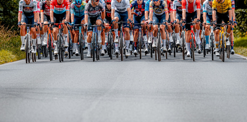 Polacy aktywni na trasie Tour de Pologne. Liderzy klasyfikacji i dramatyczne chwile na Dolnym Śląsku