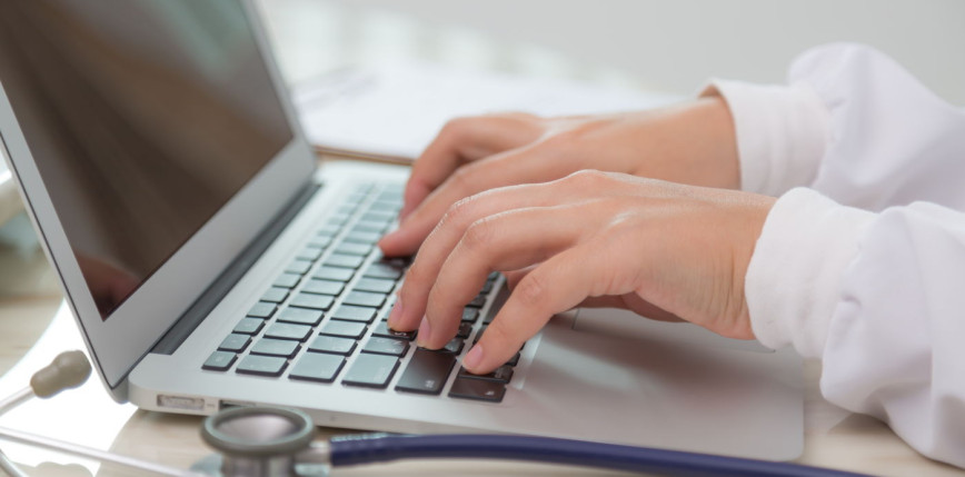 Jak znaleźć pracę zdalną? Jak zacząć pracować online?