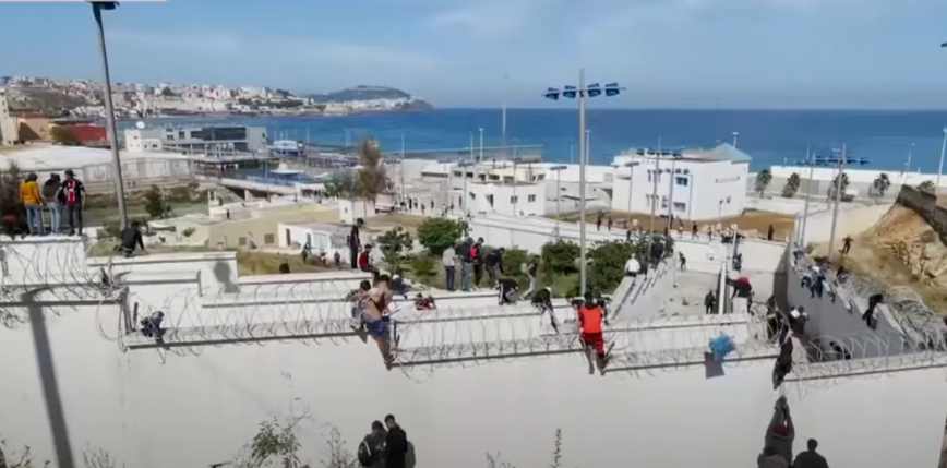 Hiszpania: śmierć marokańskiego migranta po upadku ze ściany w porcie Ceuta