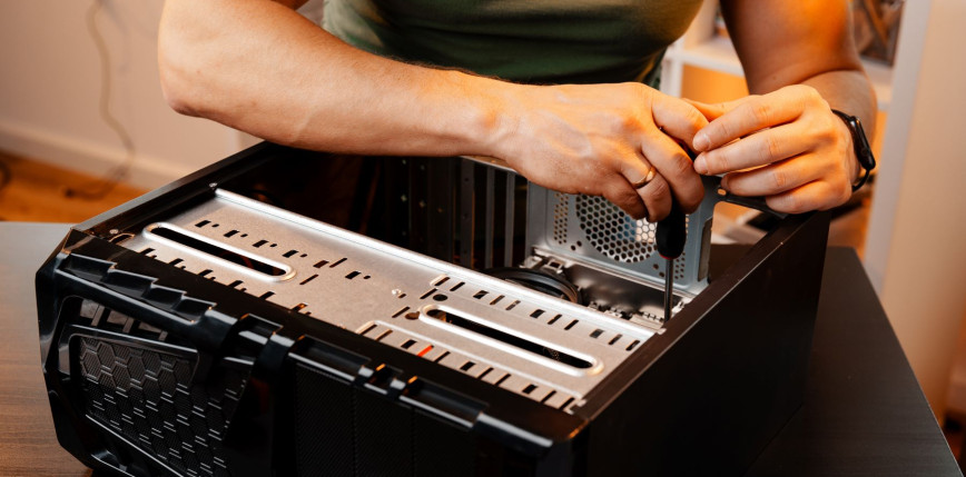 Składanie komputera z RTX 4070 Super – na jakie procesory stawiać?